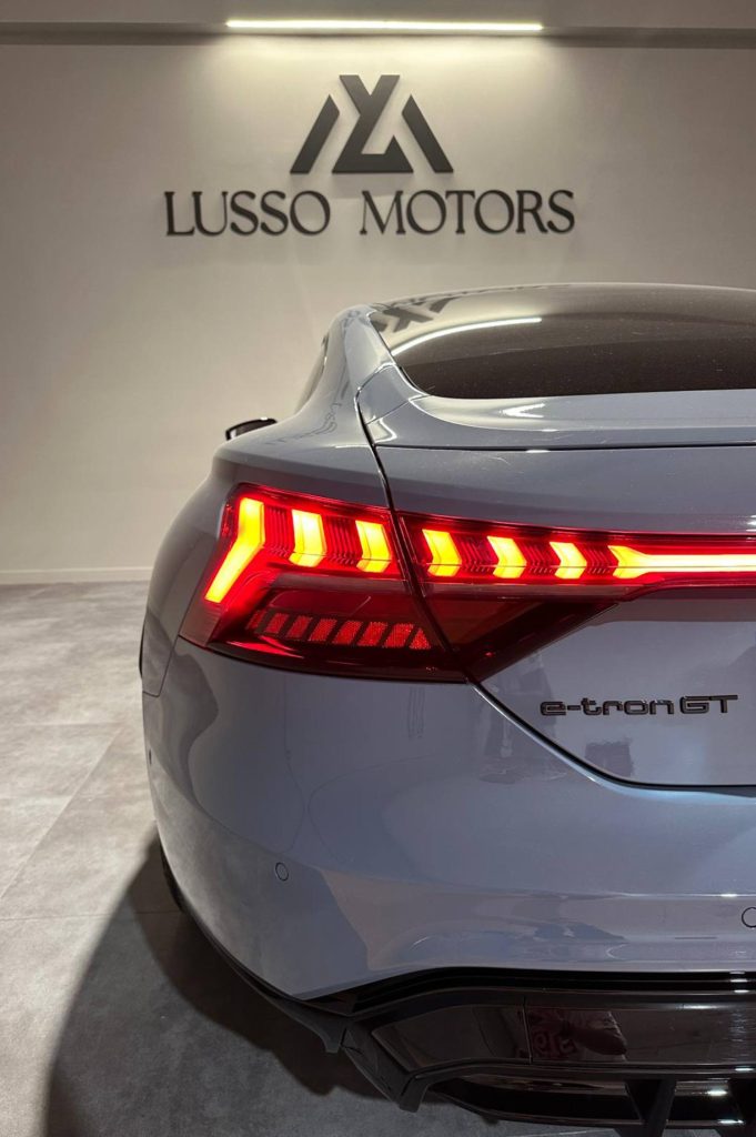 AUDI e-tron GT 60 quattro 5p