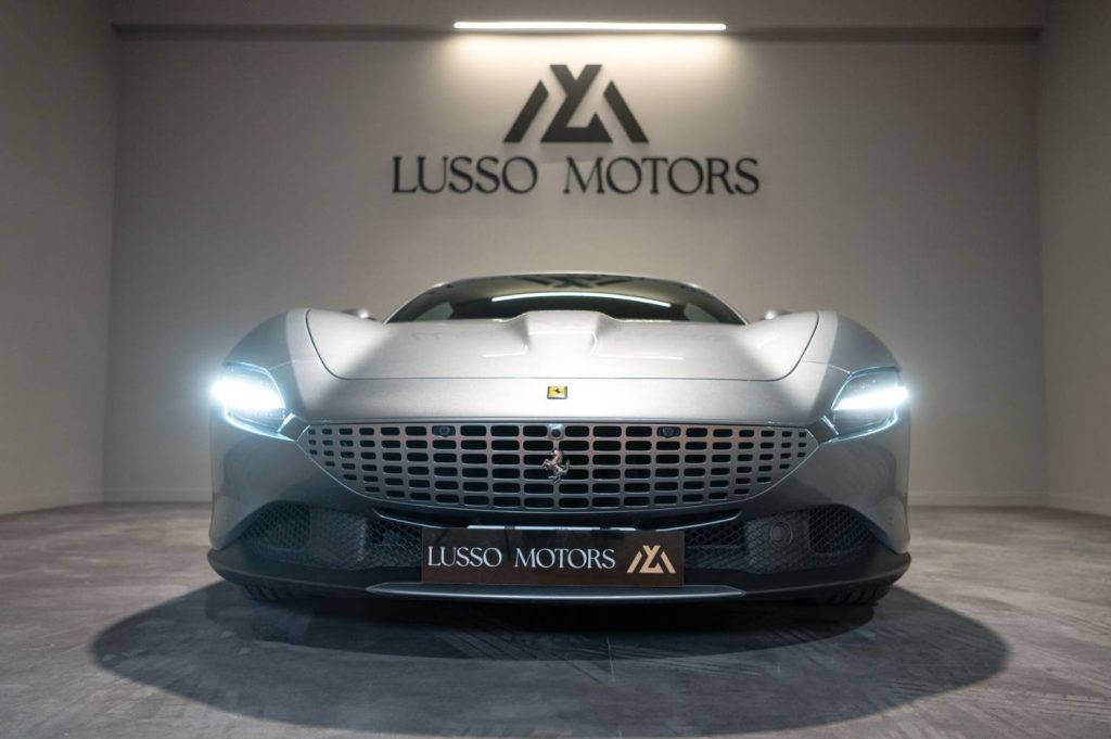 FERRARI Roma
