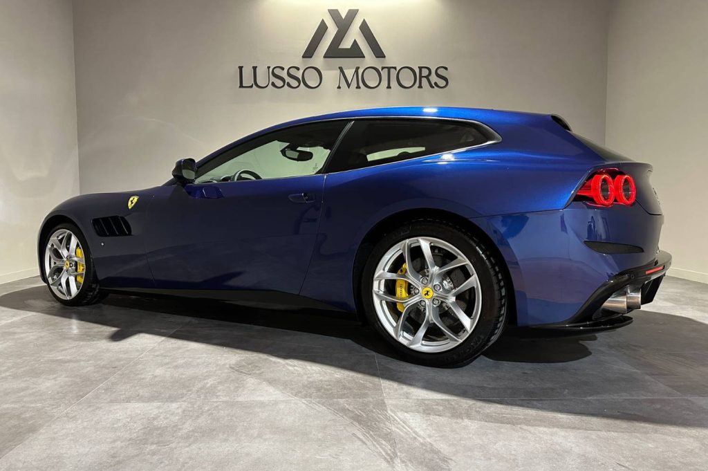FERRARI GTC4 Lusso T DCT 3p