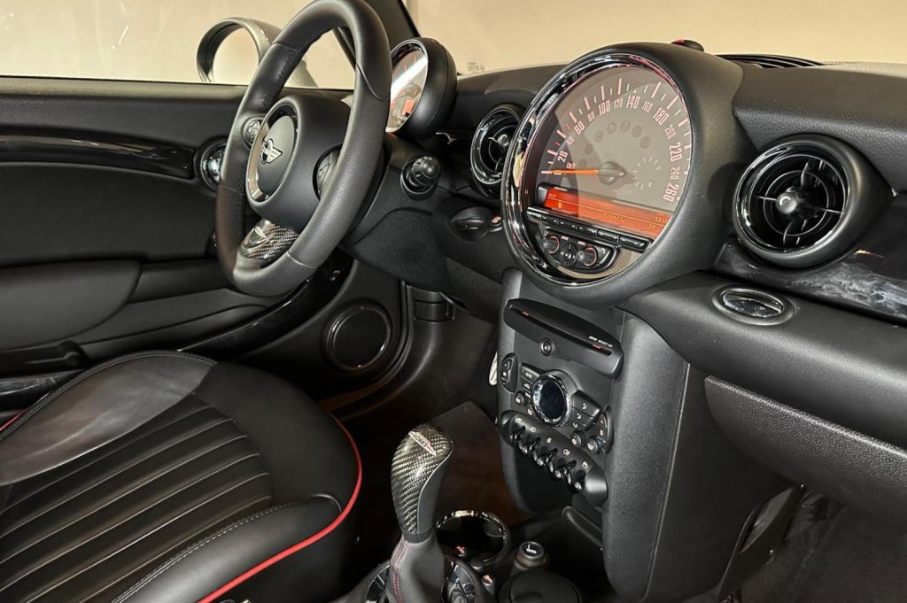 MINI John Cooper Works Coupe 2p