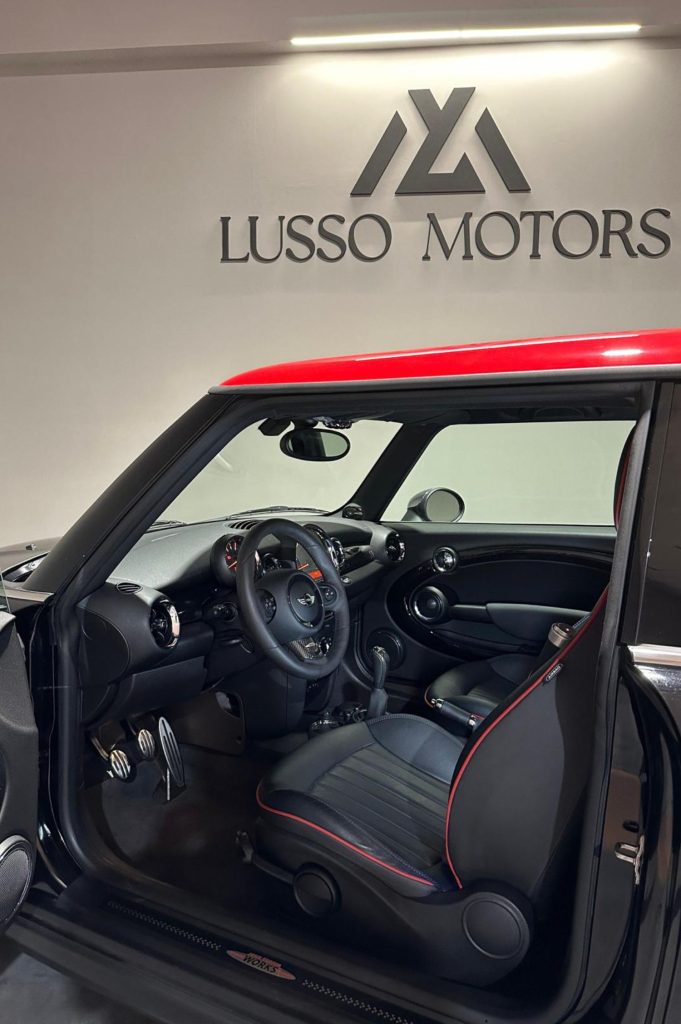 MINI John Cooper Works Coupe 2p