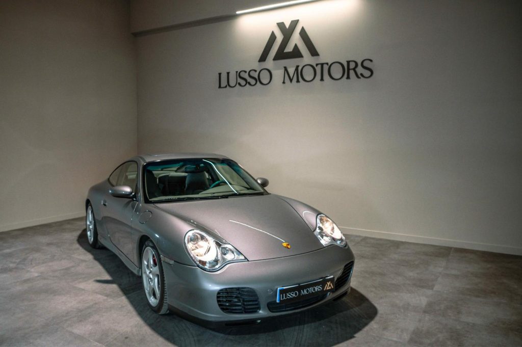 PORSCHE 911 Carrera 4S 2p