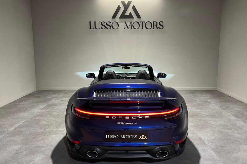 PORSCHE 911 Turbo S Cabriolet 2p