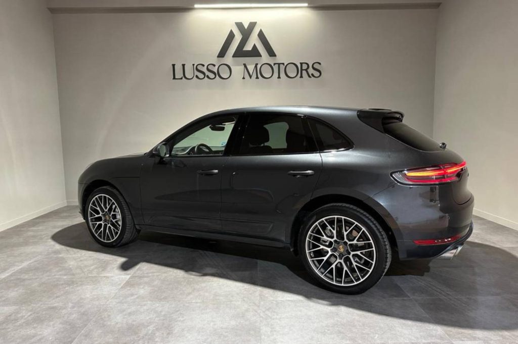PORSCHE Macan Turbo 5p
