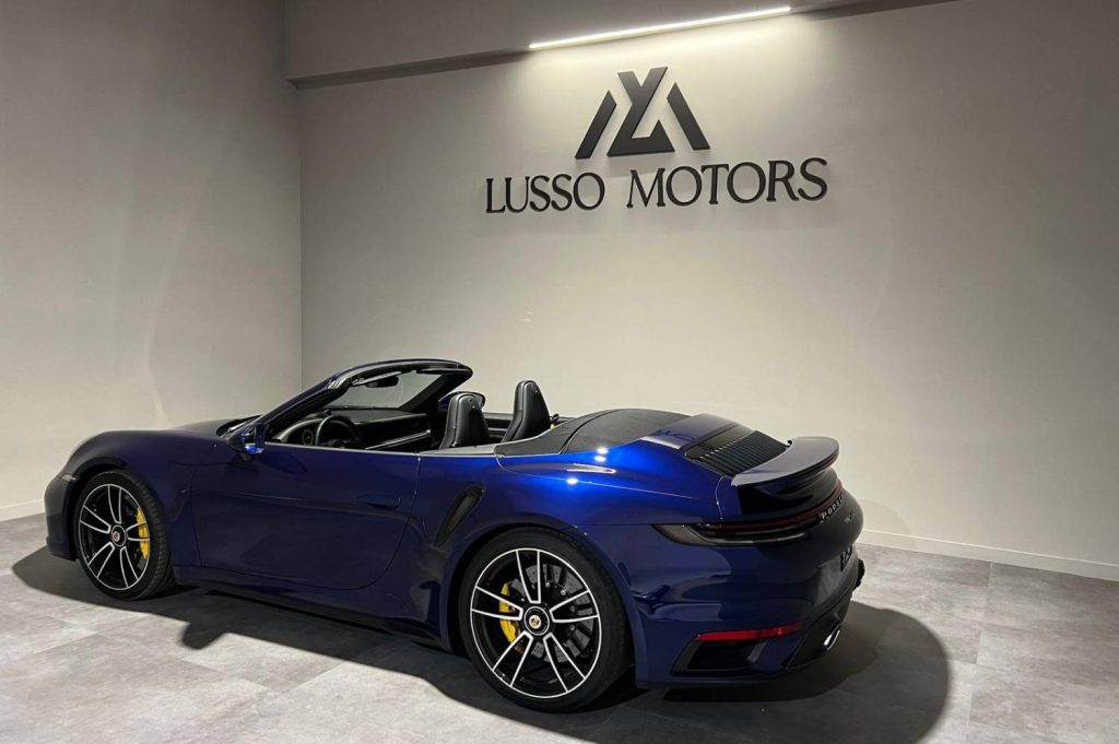 PORSCHE 911 Turbo S Cabriolet 2p