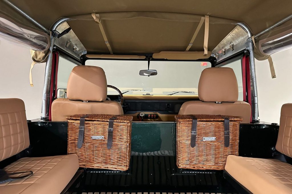LAND-ROVER Defender 90 2.5 TDI SOFT TOP
