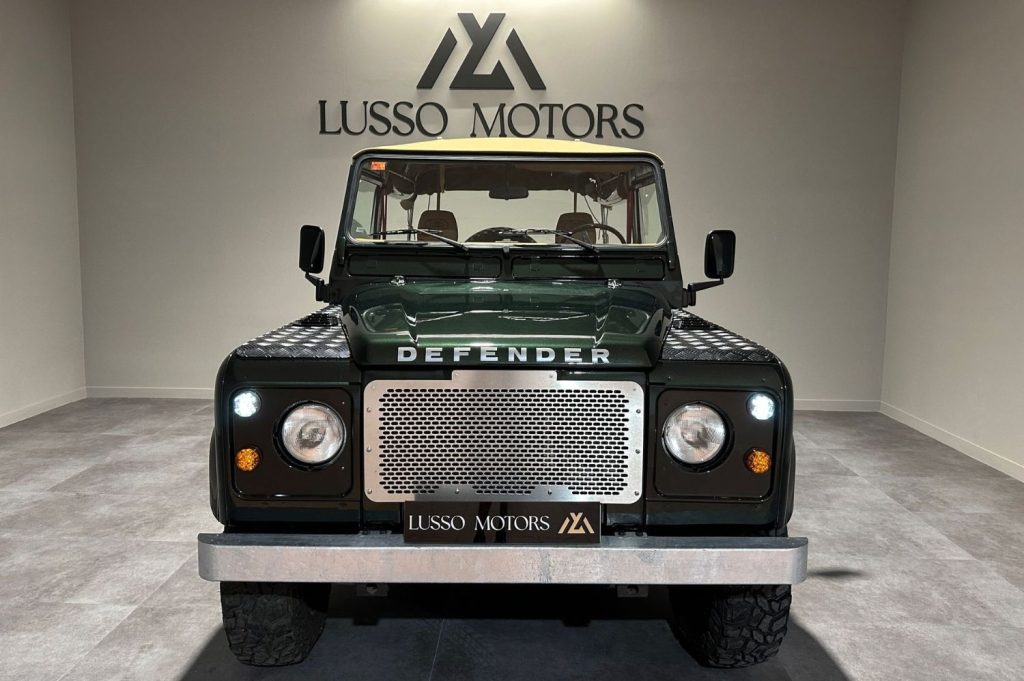 LAND-ROVER Defender 90 2.5 TDI SOFT TOP