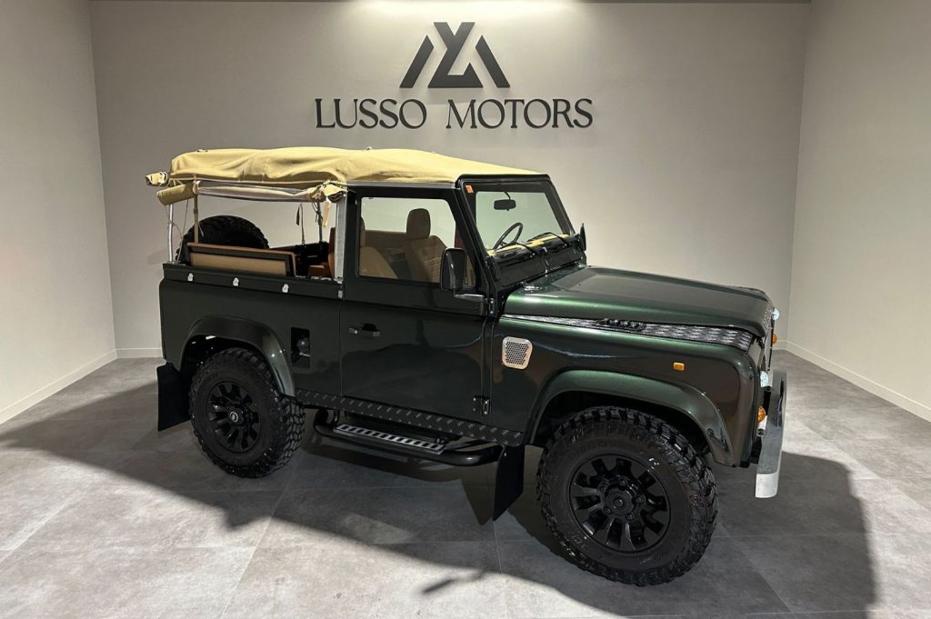 LAND-ROVER Defender 90 2.5 TDI SOFT TOP