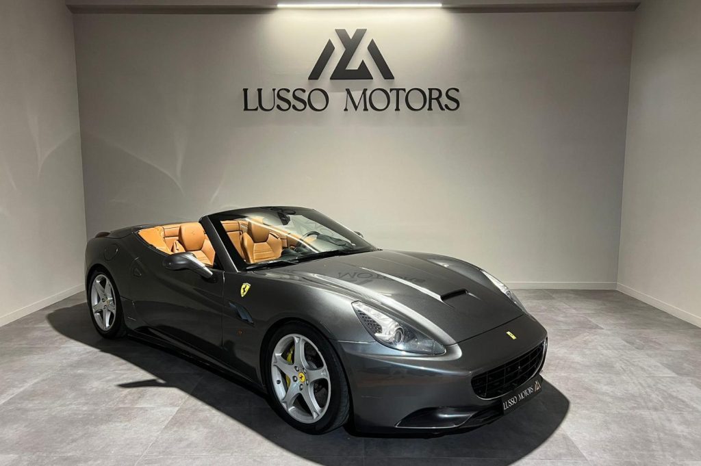 FERRARI California 4.3 V8 4 plazas 2p