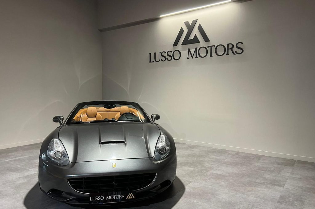 FERRARI California 4.3 V8 4 plazas 2p