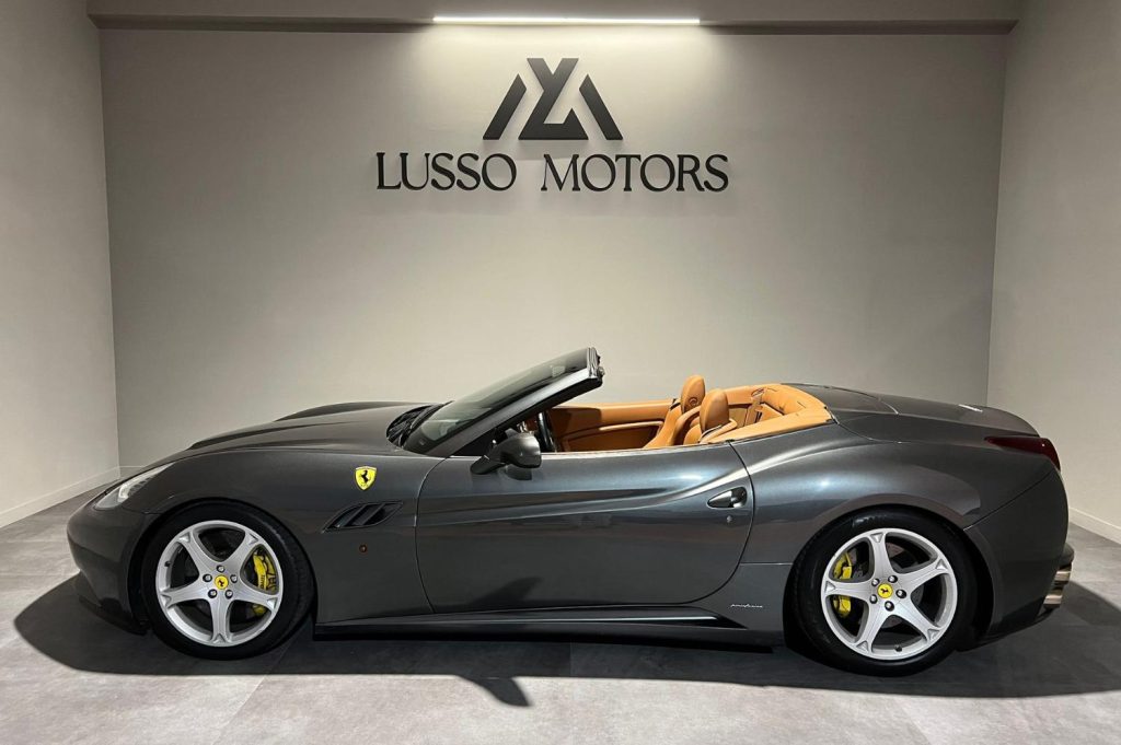 FERRARI California 4.3 V8 4 plazas 2p