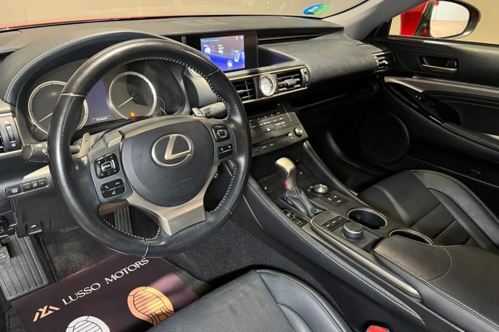 LEXUS RC 2.5 RC 300h Executive