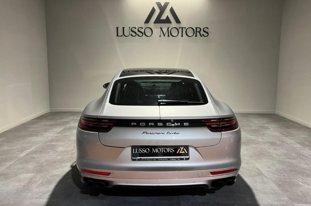 PORSCHE Panamera Turbo 5p