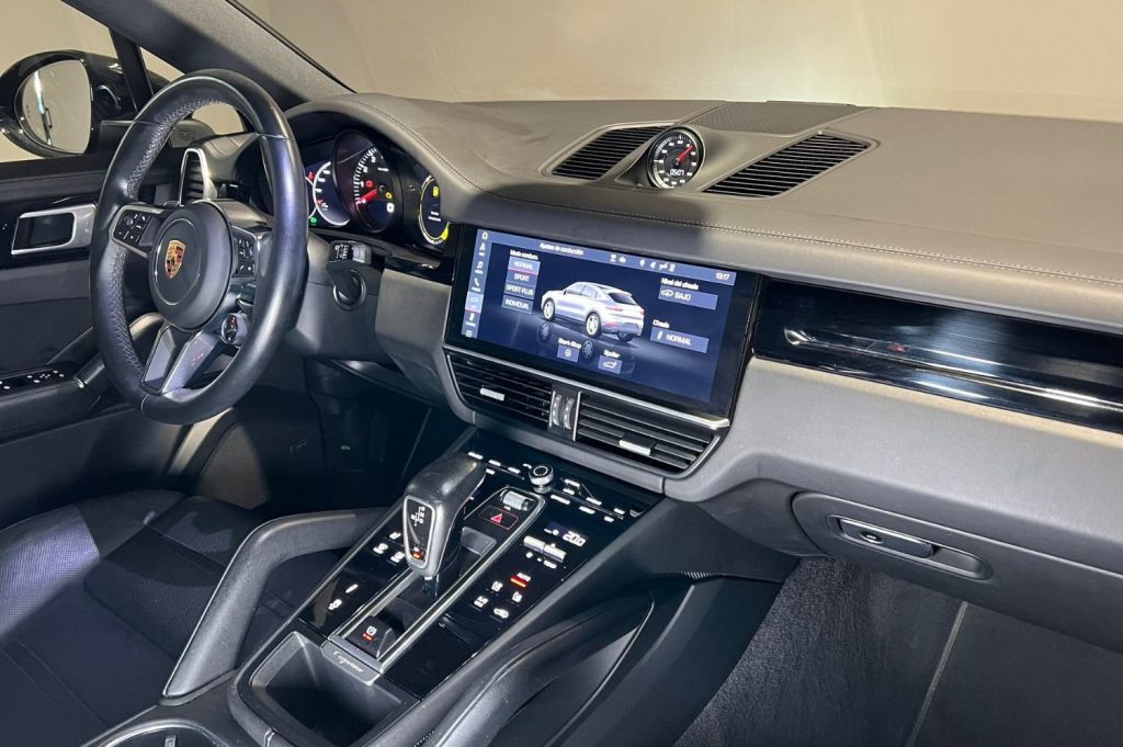 PORSCHE Cayenne Coupé S 5p