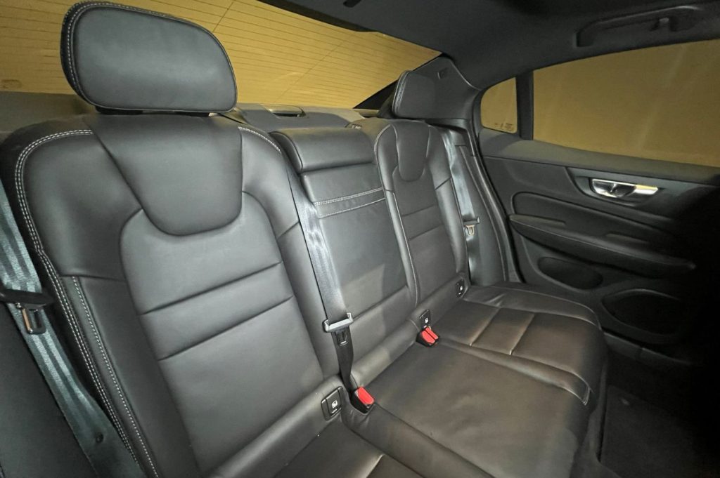 VOLVO S60 B5G FWD RDesign aut 4p