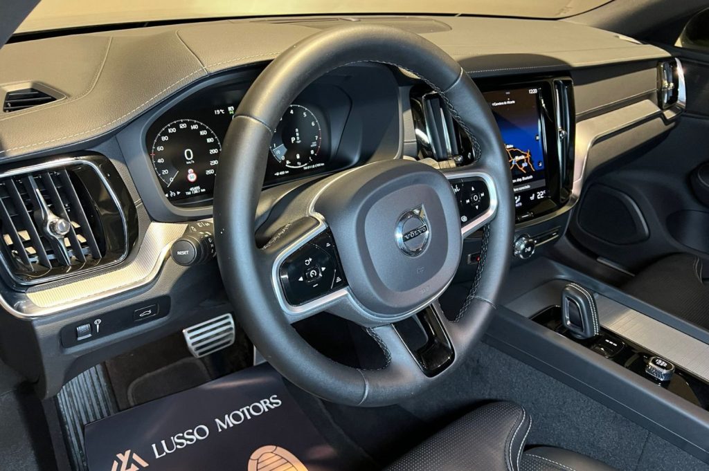 VOLVO S60 B5G FWD RDesign aut 4p