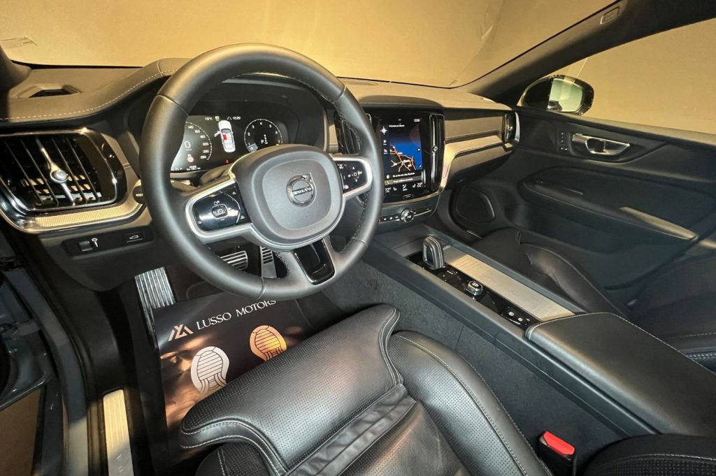 VOLVO S60 B5G FWD RDesign aut 4p