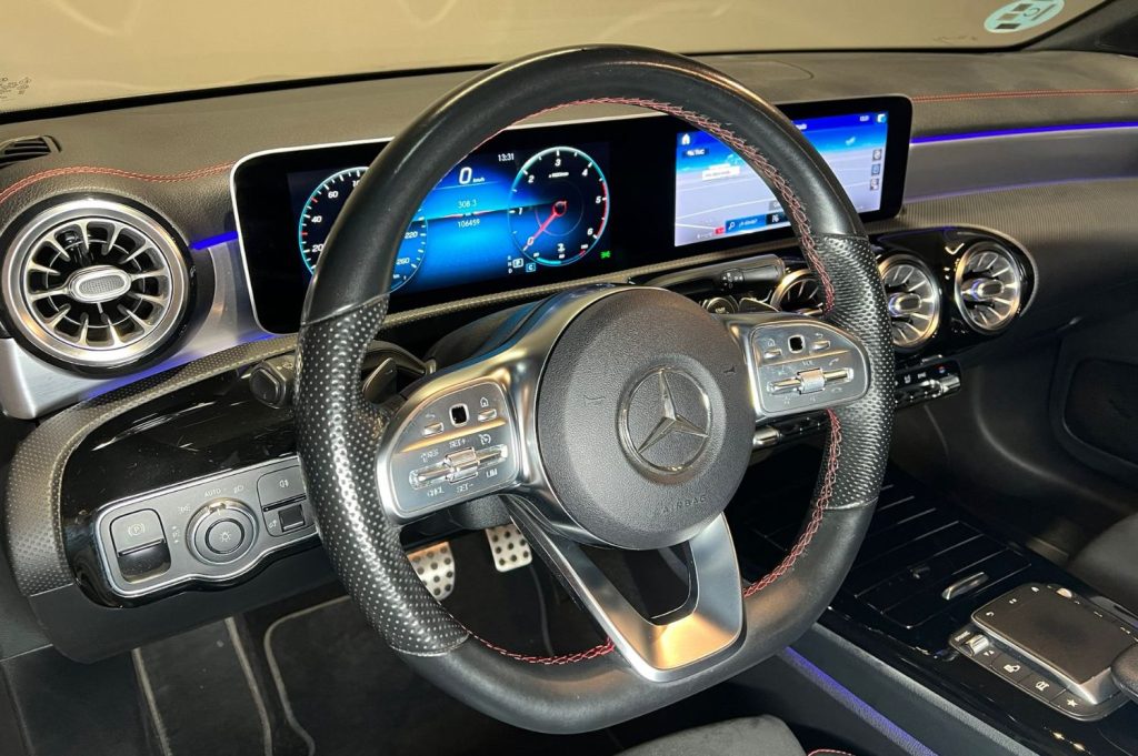 MERCEDES-BENZ CLA 200 D DCT 4p