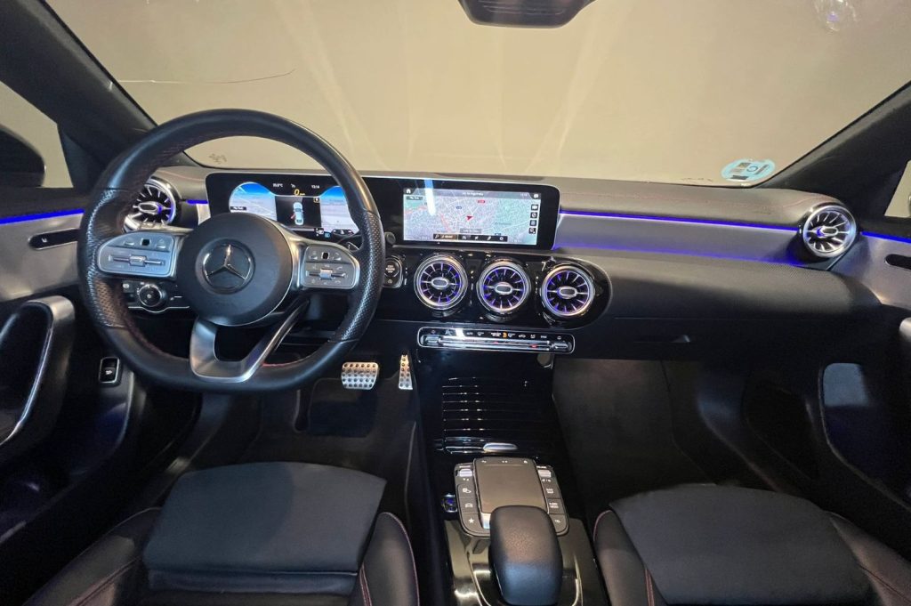 MERCEDES-BENZ CLA 200 D DCT 4p