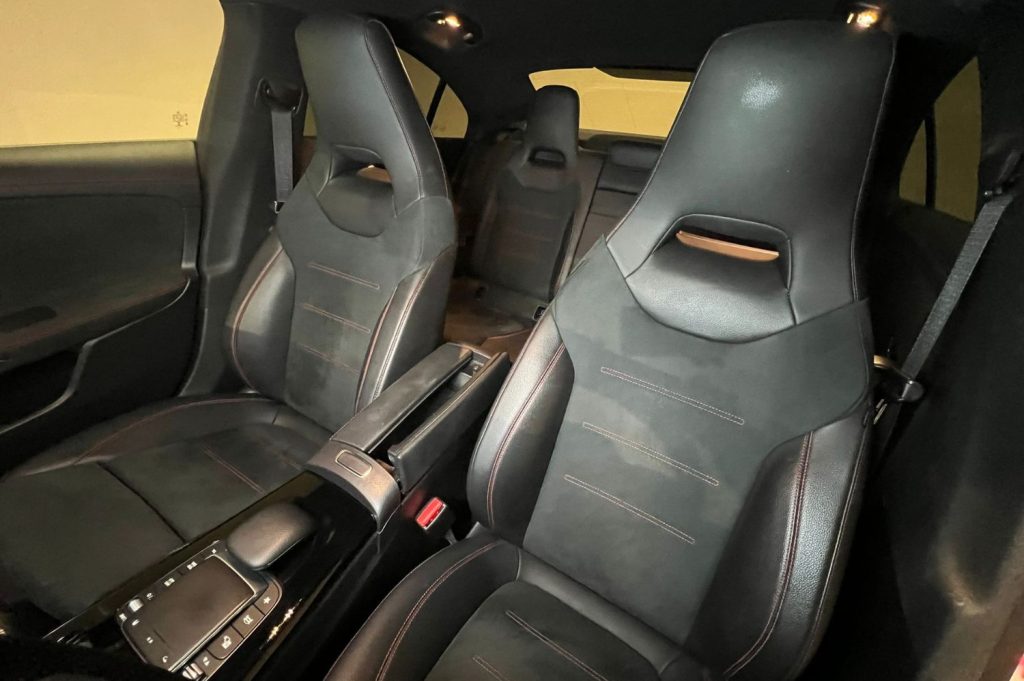 MERCEDES-BENZ CLA 200 D DCT 4p