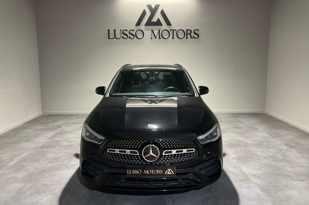 MERCEDES-BENZ GLA 200 D 5p