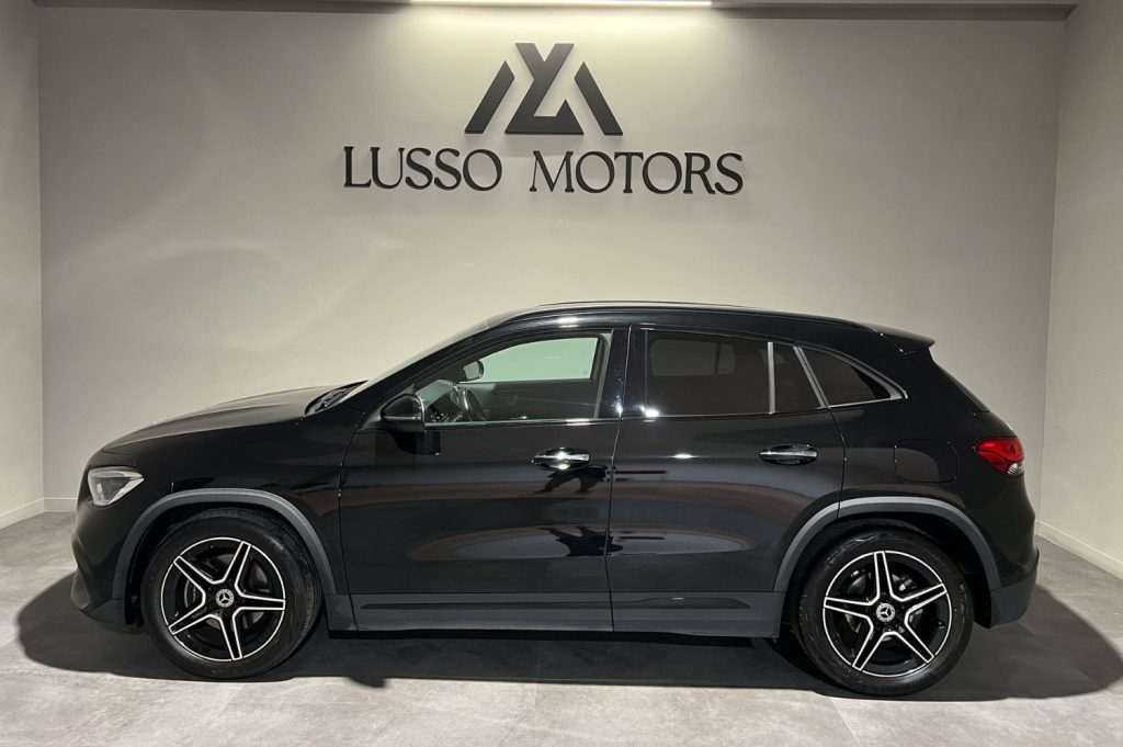 MERCEDES-BENZ GLA 200 D 5p