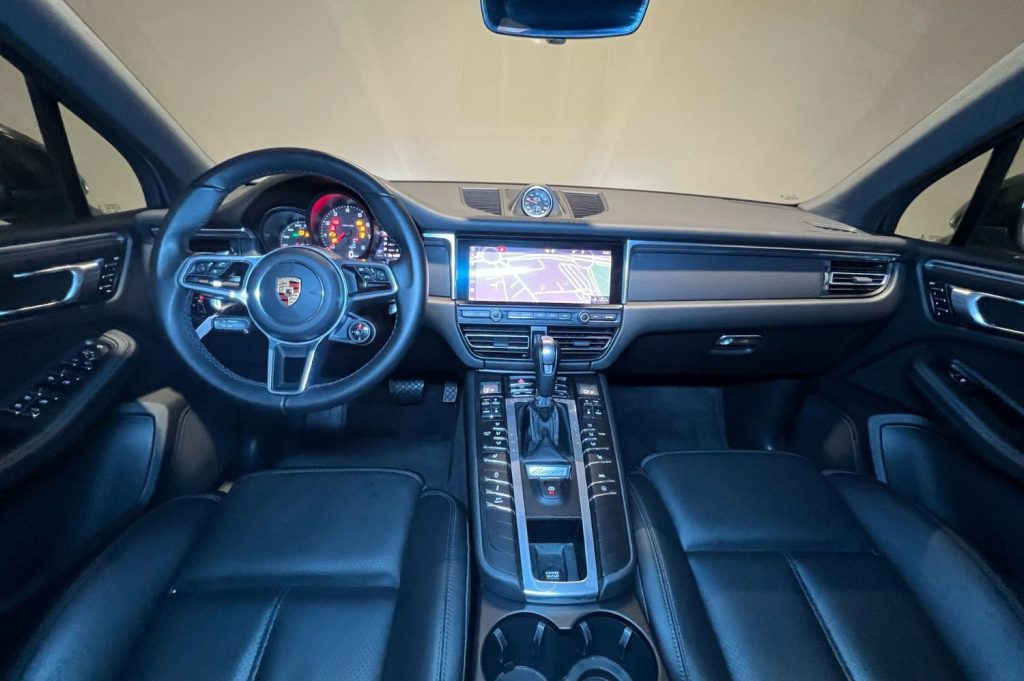 PORSCHE Macan 5p.