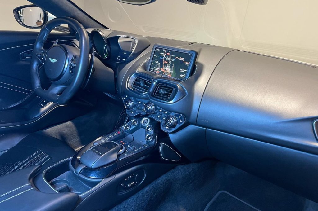 ASTON MARTIN Vantage 4.0 V8 3p