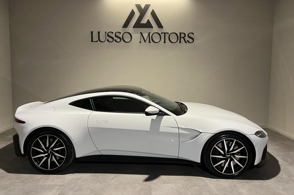 ASTON MARTIN Vantage 4.0 V8 3p