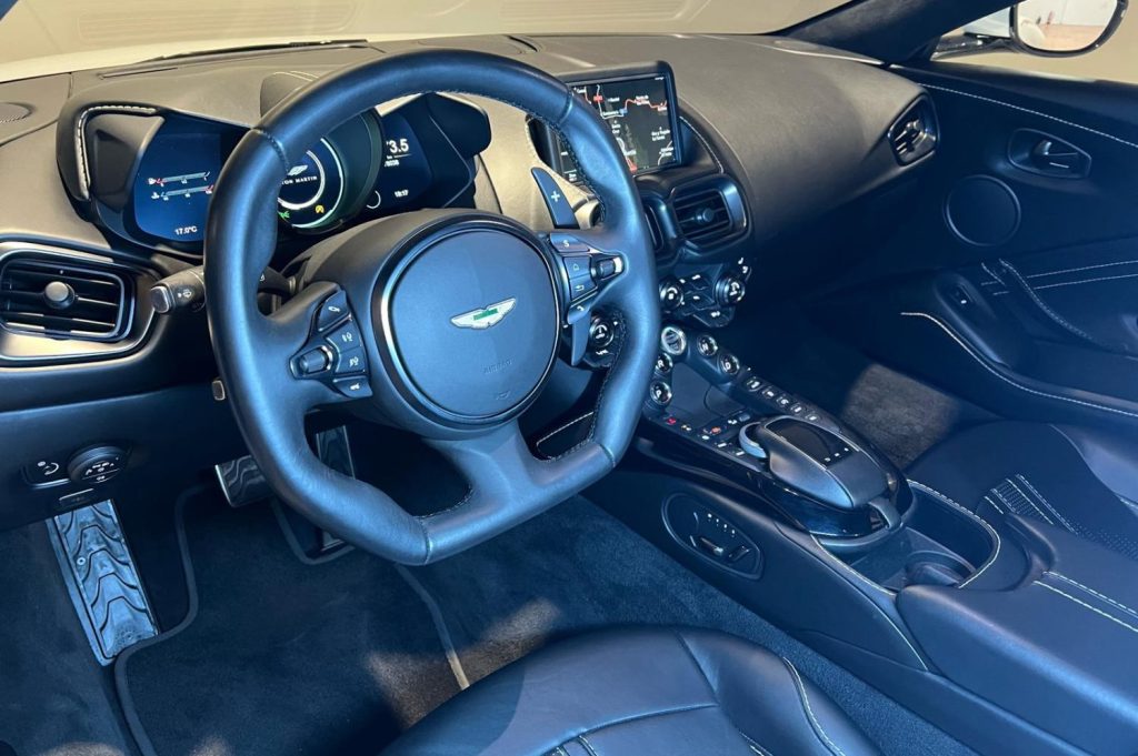 ASTON MARTIN Vantage 4.0 V8 3p