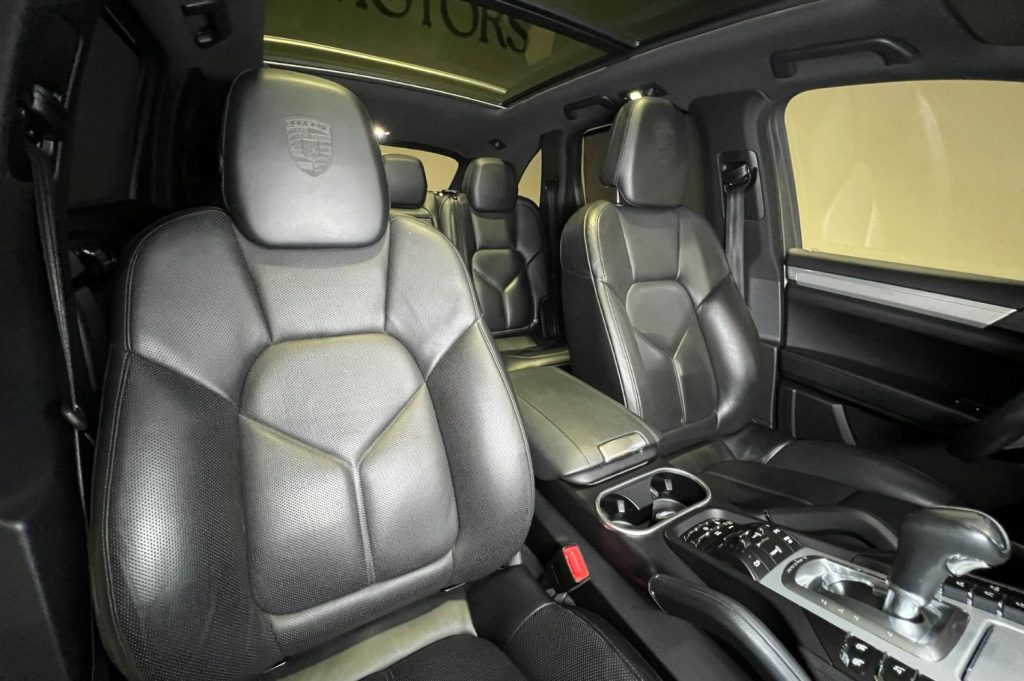 PORSCHE Cayenne S Diesel 5p