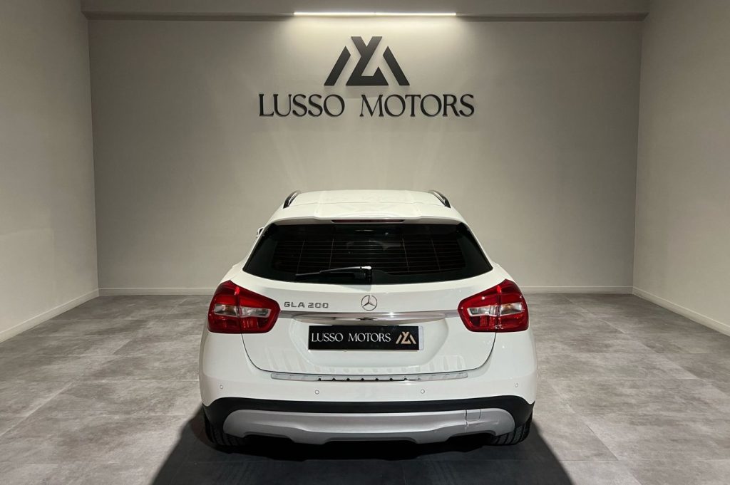 MERCEDES-BENZ Clase GLA 200 Urban 5p