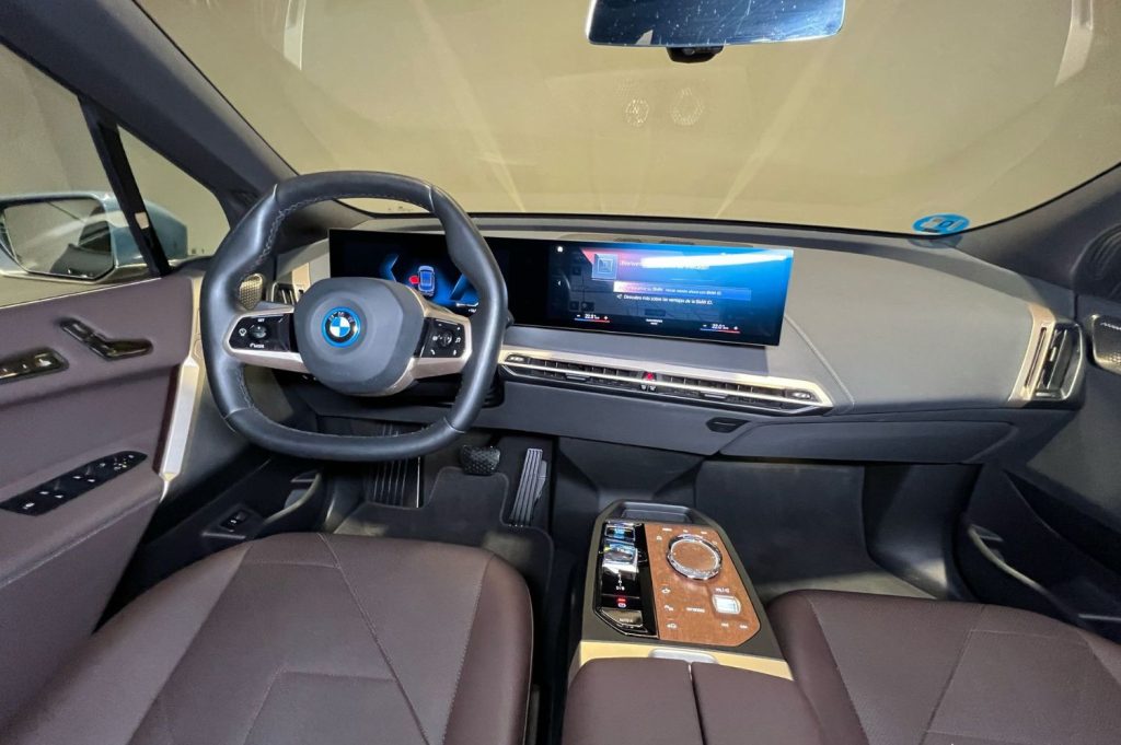 BMW iX xDrive50 5p