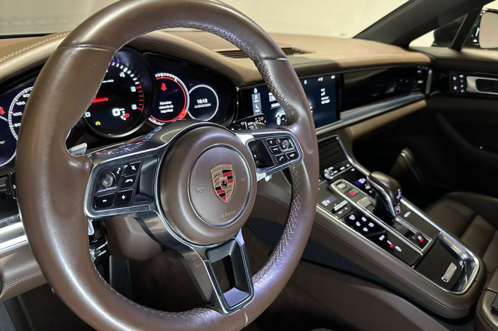 PORSCHE Panamera 4S Diesel