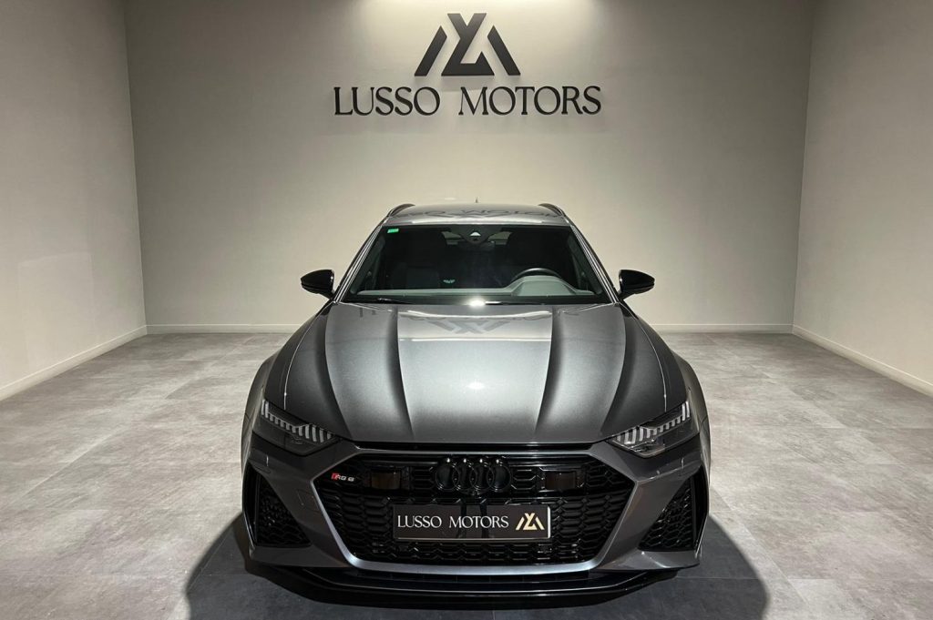 AUDI A6 RS 6 Avant TFSI quattro 5p