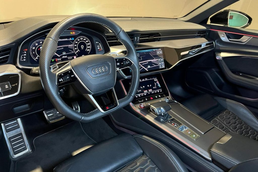 AUDI A6 RS 6 Avant TFSI quattro 5p