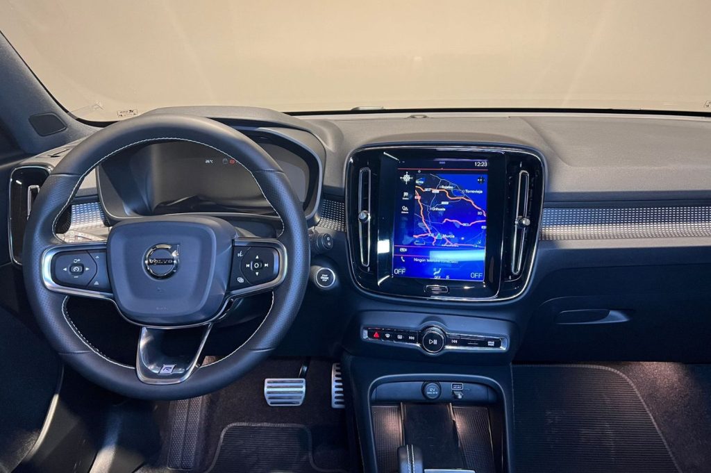 VOLVO XC40 2.0 D3 RDesign Auto 5p