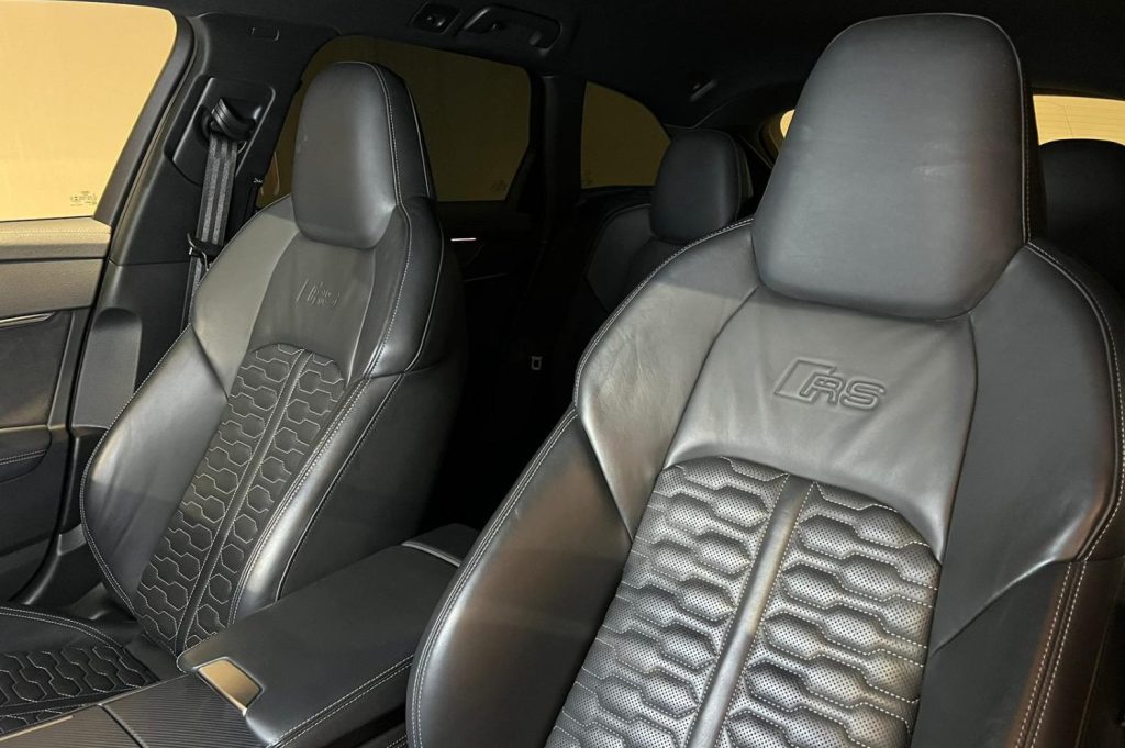 AUDI A6 RS 6 Avant TFSI quattro 5p