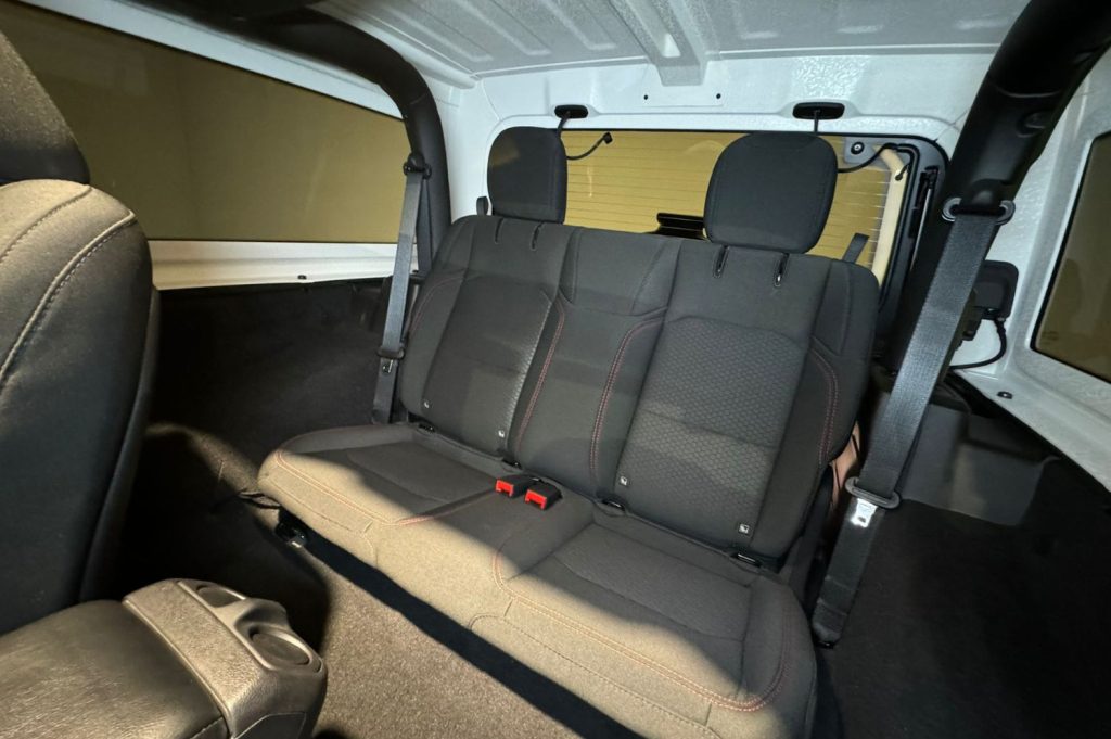 JEEP Wrangler 2.0T GME Rubicon 8ATX E6D 3p