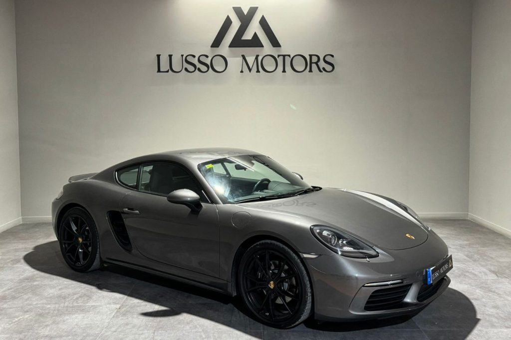 PORSCHE 718 Cayman 3p