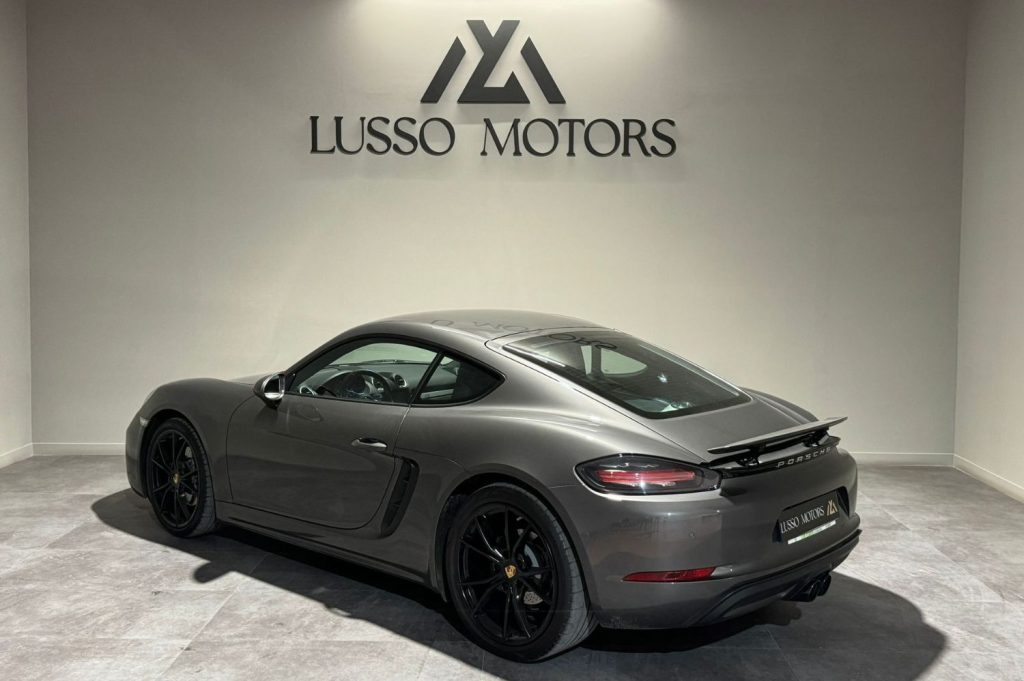 PORSCHE 718 Cayman 3p