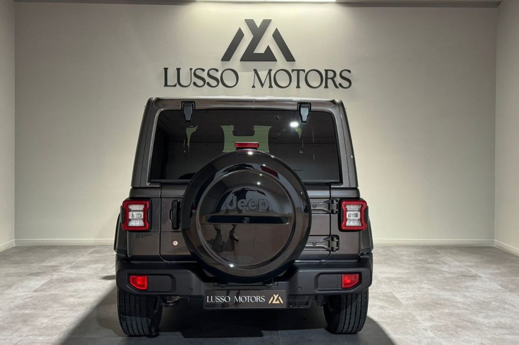 JEEP Wrangler 2.2 CRD Sahara 8ATX E6D 3p