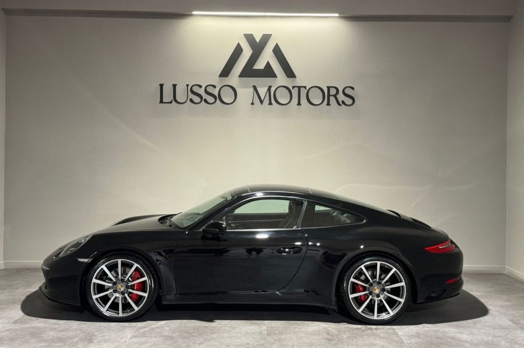 PORSCHE 911 Carrera S Coupe 2p