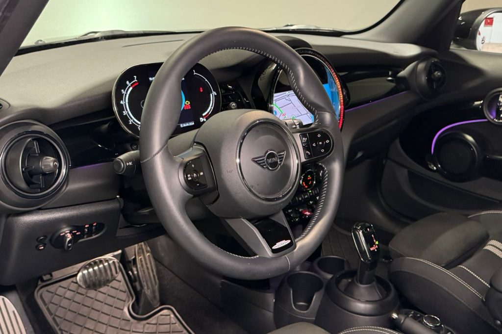 MINI COOPER 5 PUERTAS 5p