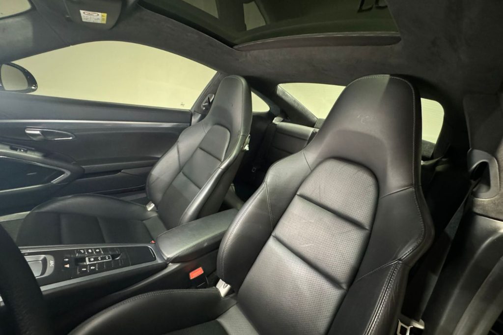 PORSCHE 911 Carrera S Coupe 2p