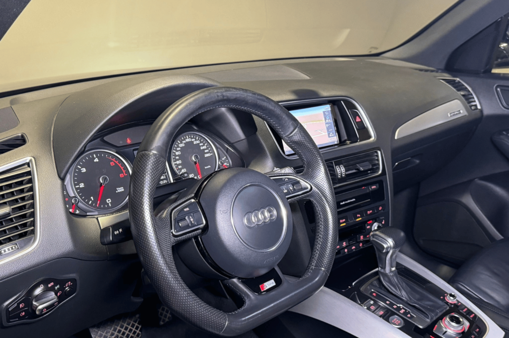 AUDI Q5 3.0 TDI clean 258CV quatt S tron S line 5p