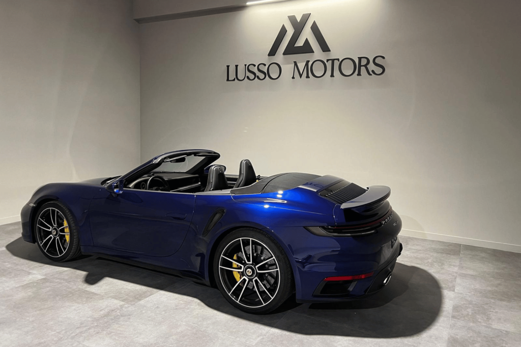 PORSCHE 911 Turbo S Cabriolet 2p
