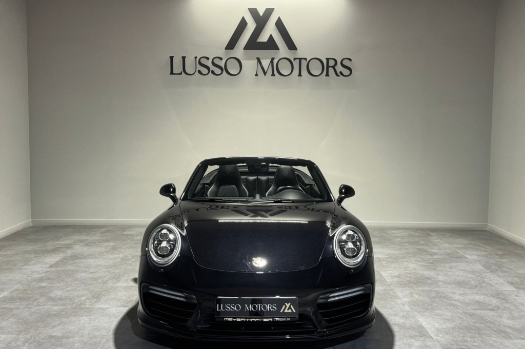 PORSCHE 911 Turbo S Cabriolet 2p