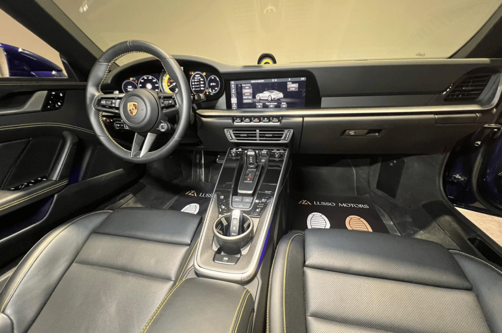 PORSCHE 911 Turbo S Cabriolet 2p