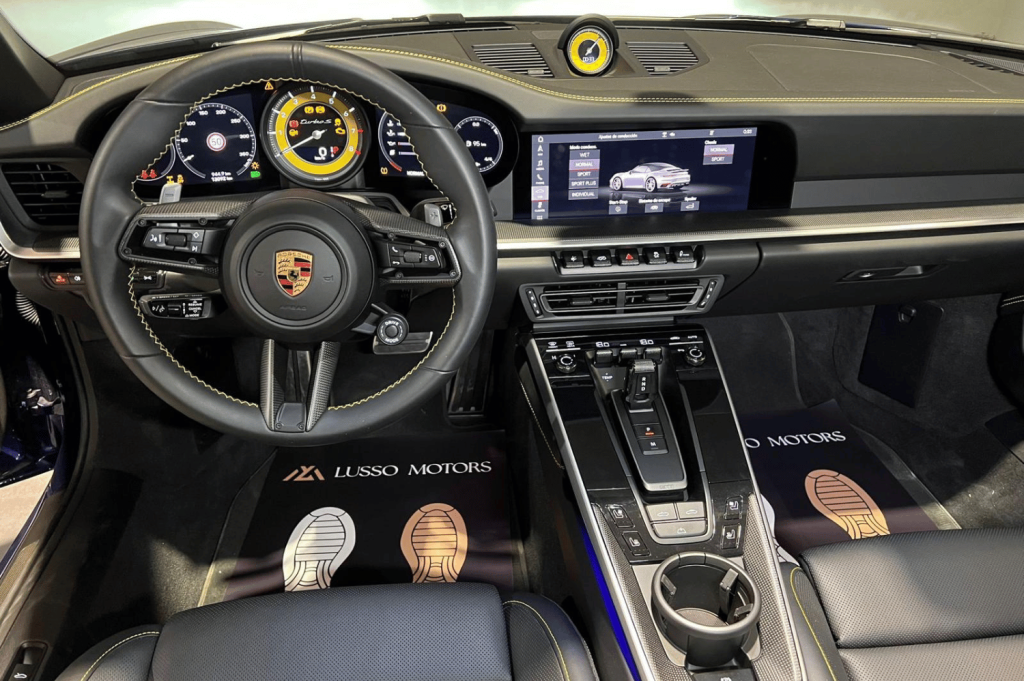 PORSCHE 911 Turbo S Cabriolet 2p